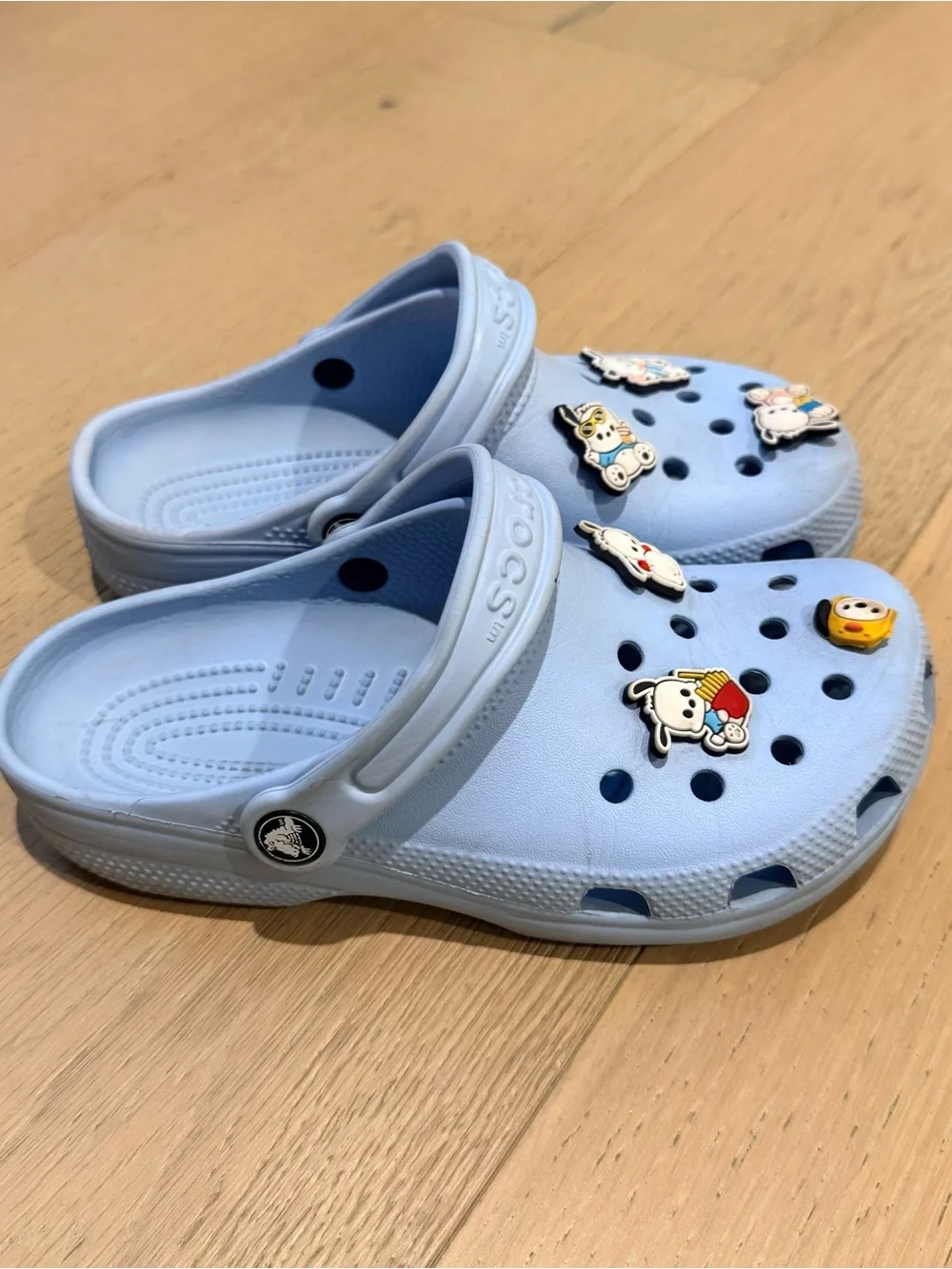 CROCS Kids Classic J3 Light blue color with Sanrio charms